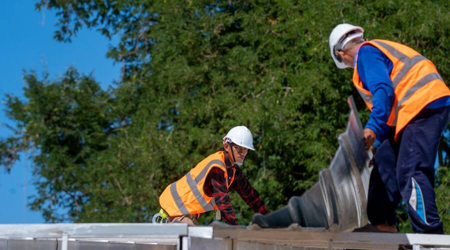 Professional residential roofers in Warren, MN